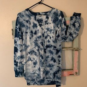 RUFF HEWN Oversized sweater with  neck cut out